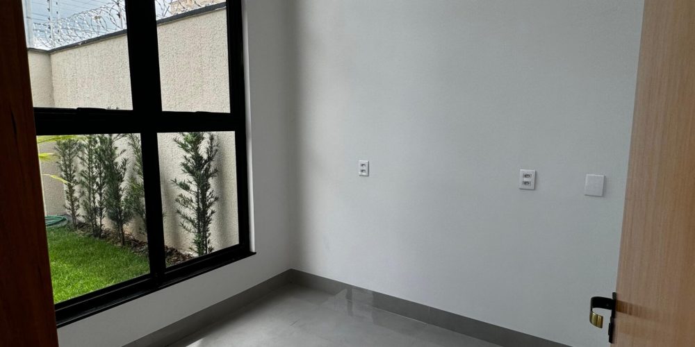 360b8b2a-1c18-4e31-b3bd-e071e0648f2a