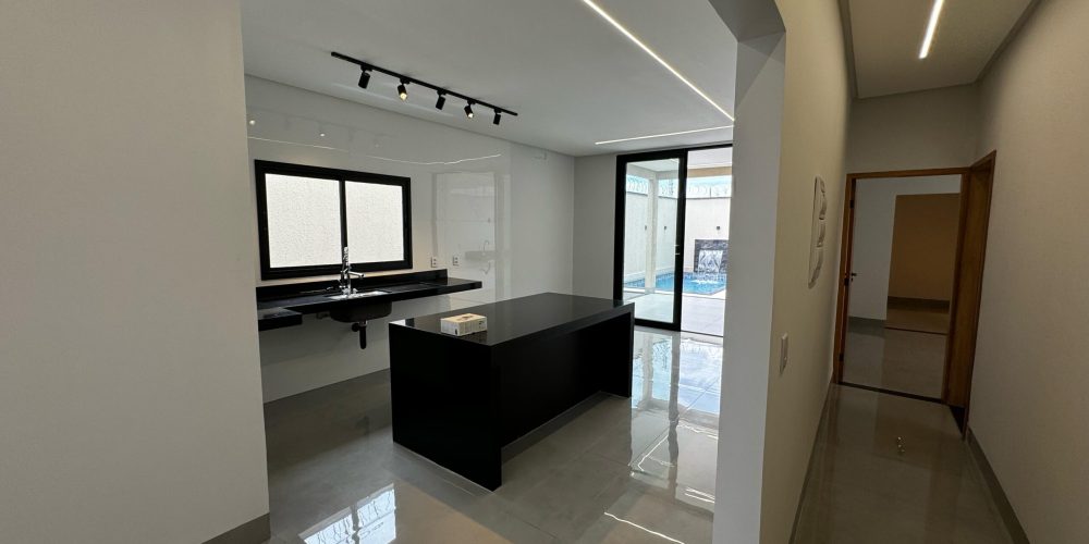 7fd989e1-c7e5-4f6b-b763-7bd141419ac3